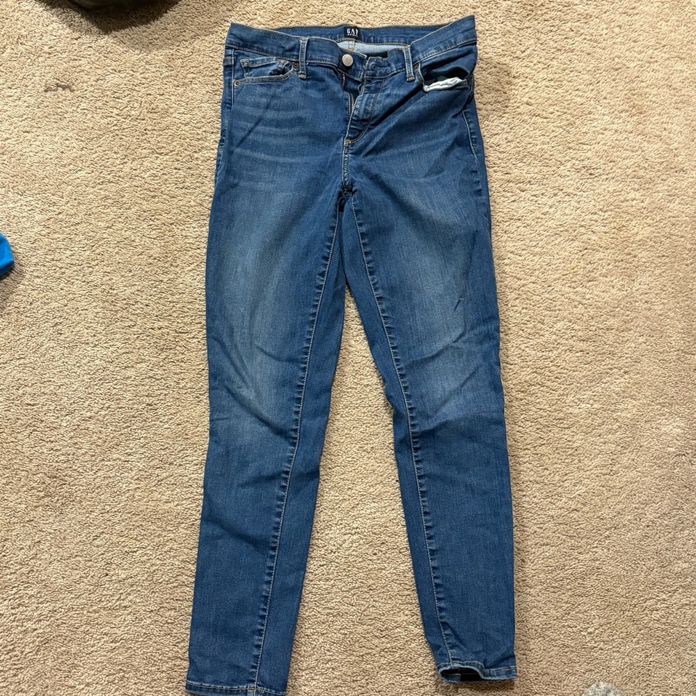 GAP Women's Classic Blue Skinny Jeans